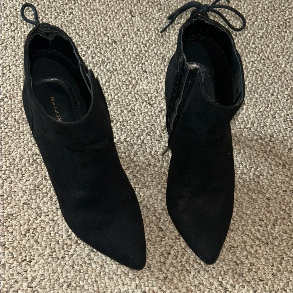 Bandolino Elegant Black Heeled Boots Sz 7.5 - Picture 1 of 5